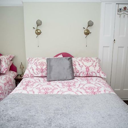 Bay Tree House Bed & Breakfast Барнет Екстер'єр фото