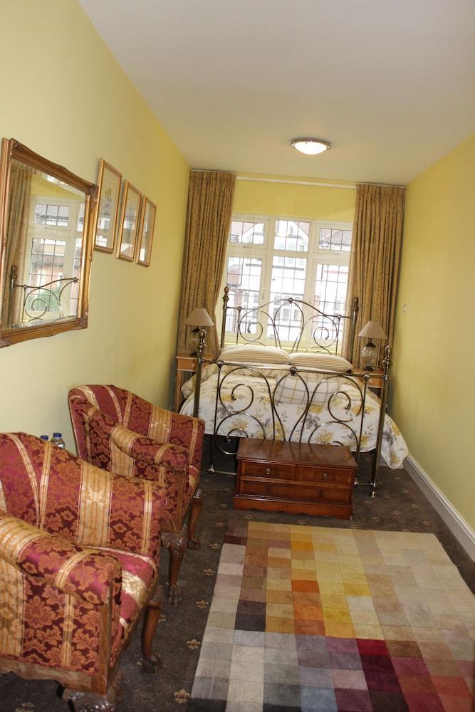 Bay Tree House Bed & Breakfast Барнет Екстер'єр фото