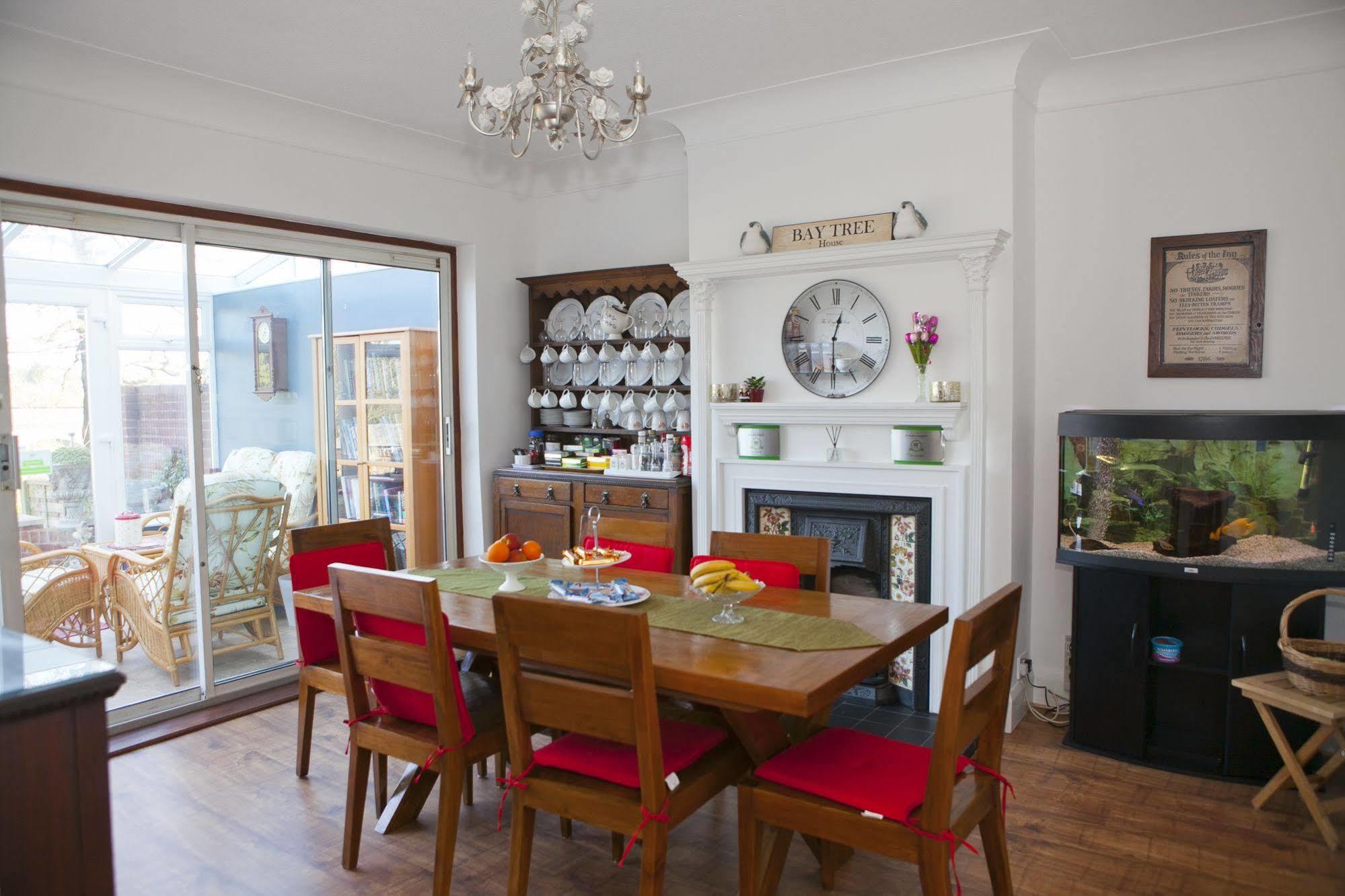 Bay Tree House Bed & Breakfast Барнет Екстер'єр фото