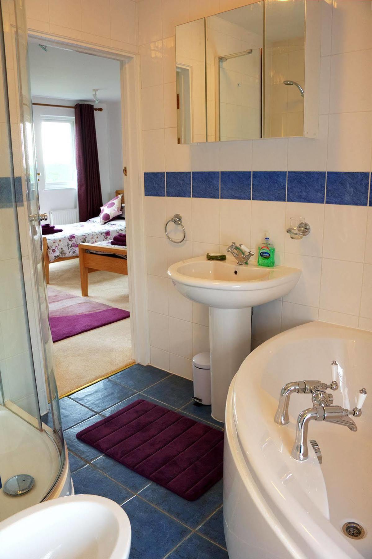 Bay Tree House Bed & Breakfast Барнет Екстер'єр фото