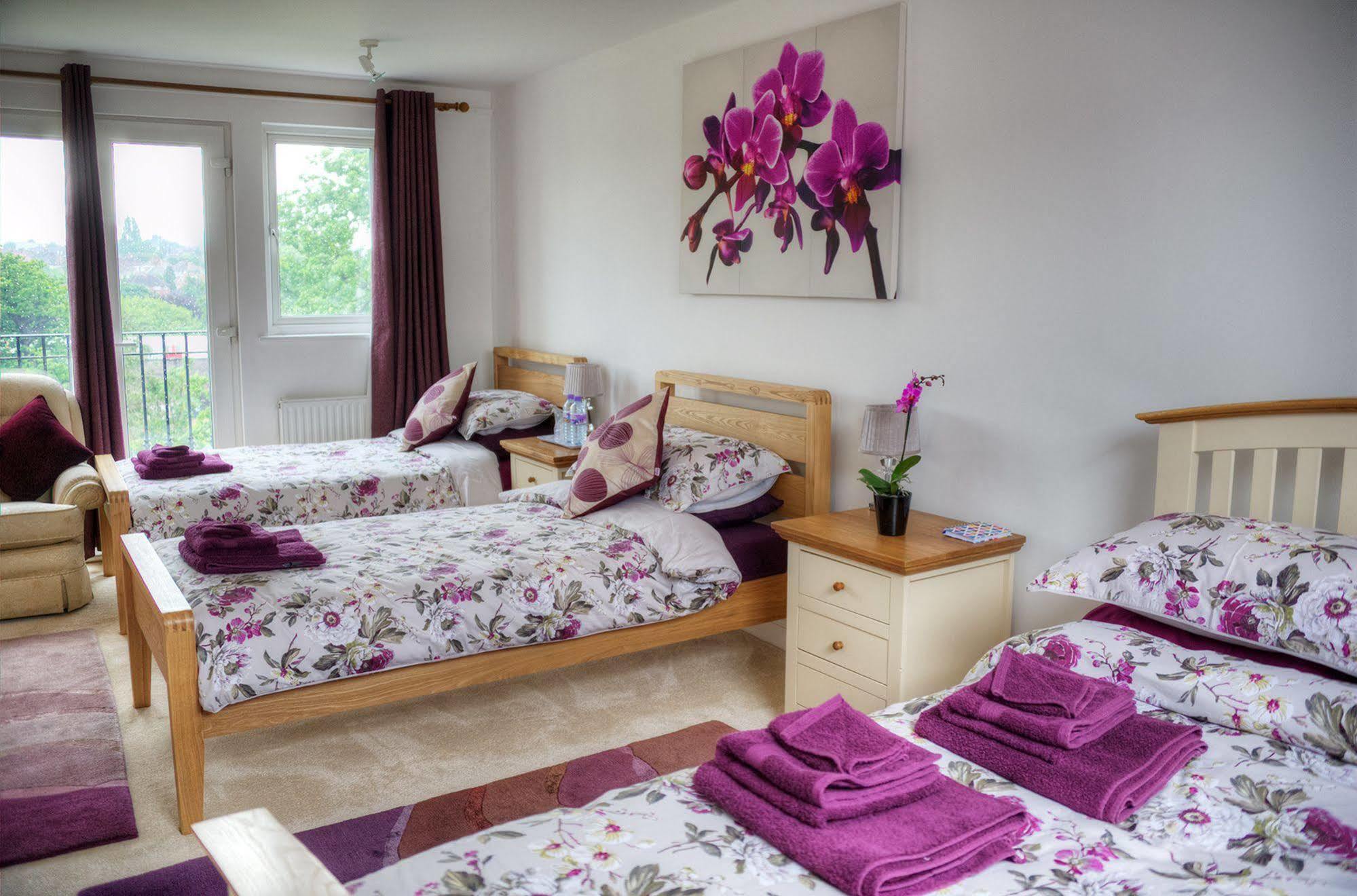 Bay Tree House Bed & Breakfast Барнет Екстер'єр фото