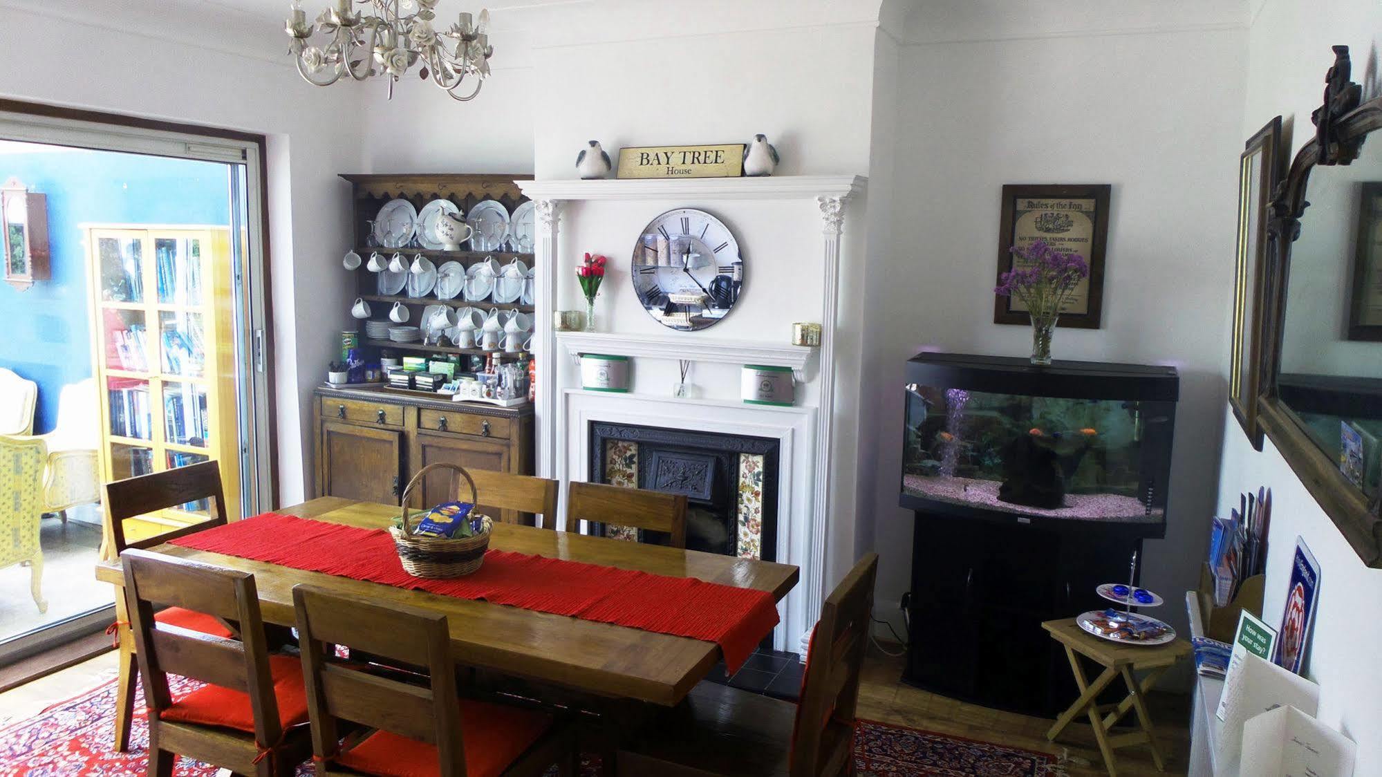 Bay Tree House Bed & Breakfast Барнет Екстер'єр фото
