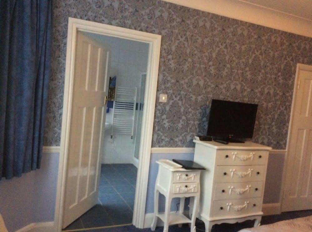 Bay Tree House Bed & Breakfast Барнет Екстер'єр фото
