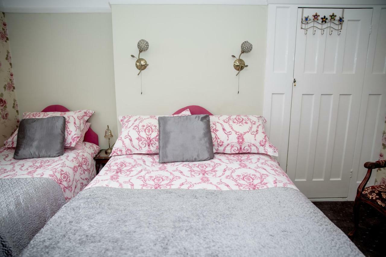 Bay Tree House Bed & Breakfast Барнет Екстер'єр фото
