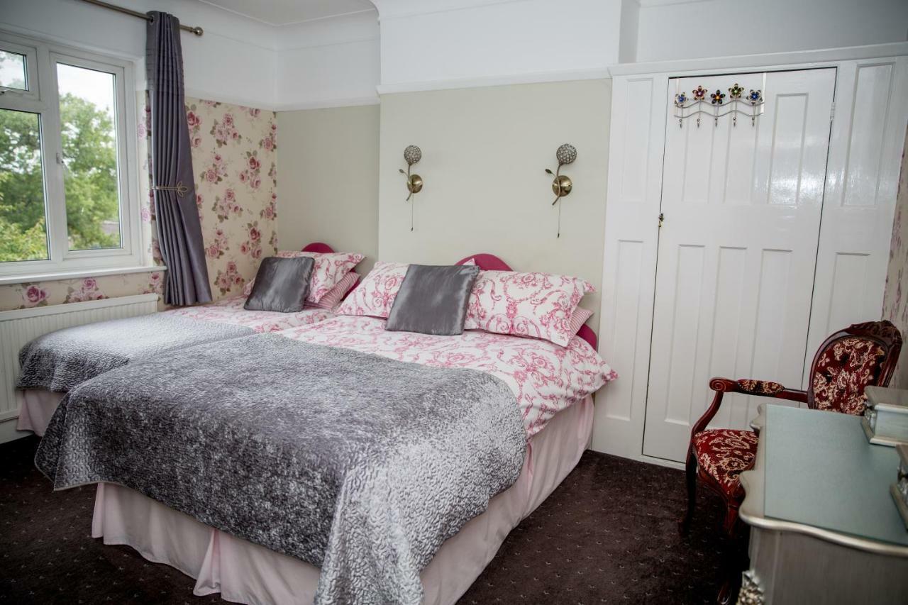 Bay Tree House Bed & Breakfast Барнет Екстер'єр фото