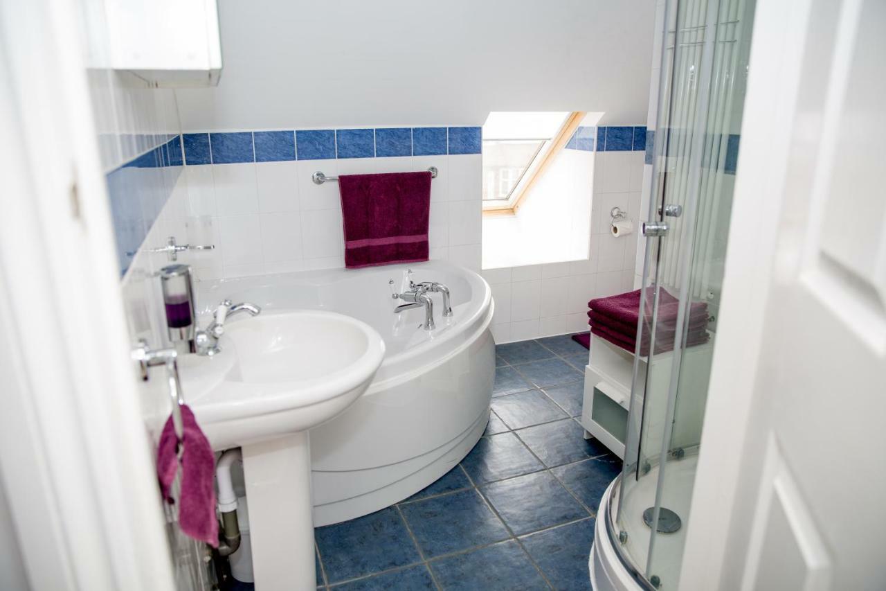 Bay Tree House Bed & Breakfast Барнет Екстер'єр фото