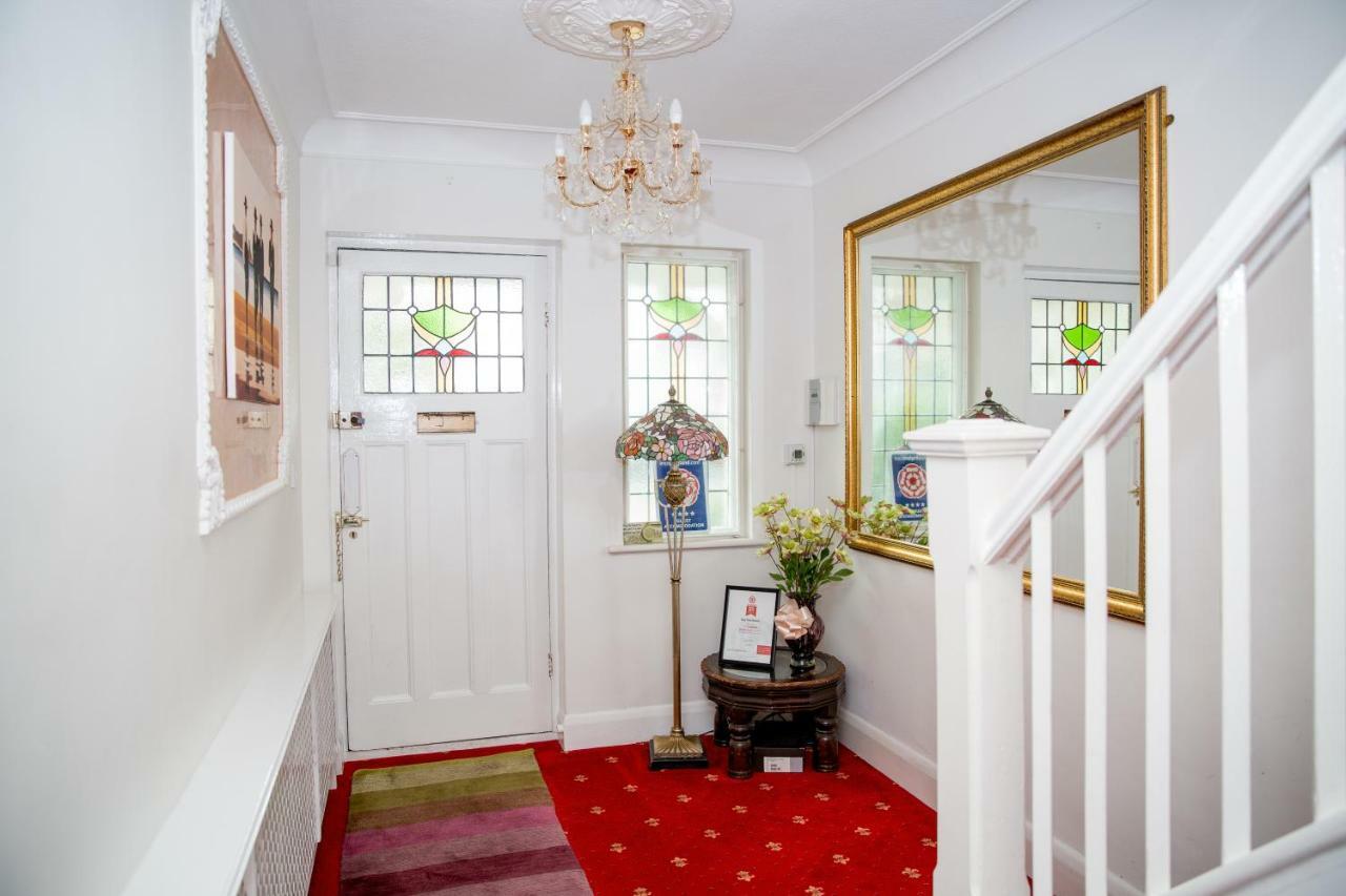 Bay Tree House Bed & Breakfast Барнет Екстер'єр фото